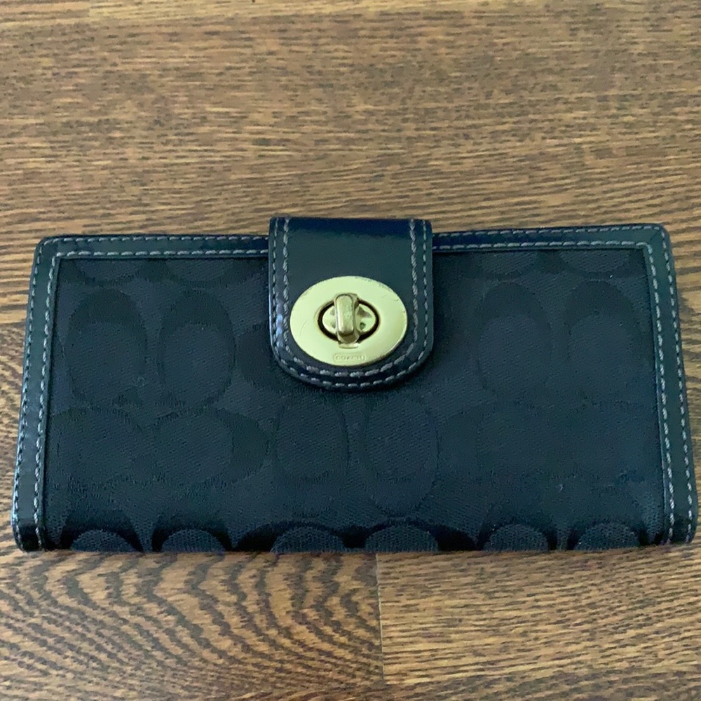 COACH wallet